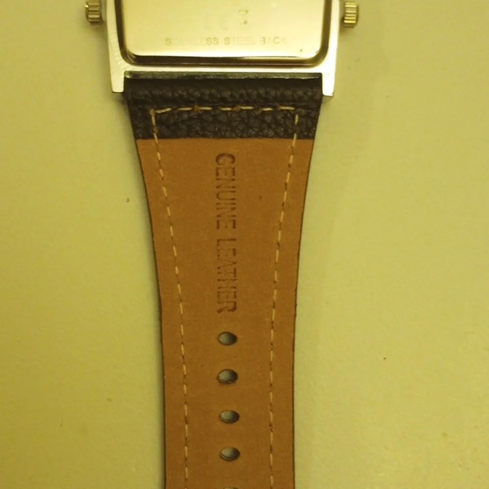 COPY - Fashion Hinged Quartz watch 3 time zones black leather strap.